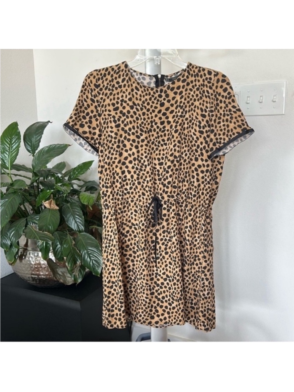 ZARA Leopard cheetah print mini dress Sz M Black Tan crew tie waist